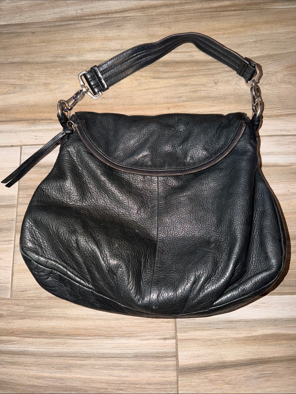 margot Black Leather Shoulder Bag with Silver Hardware Y2K vintage